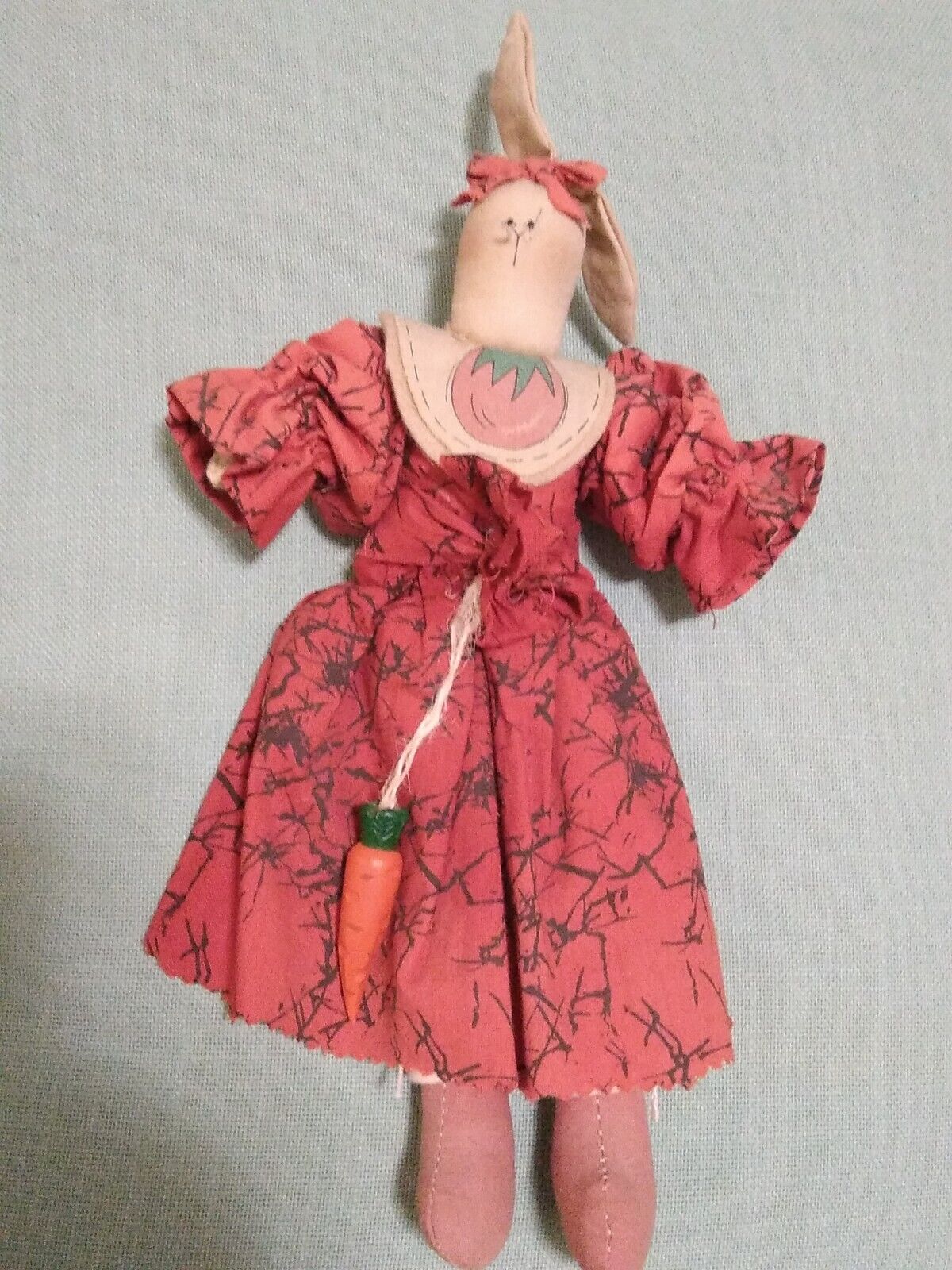 ANTIQUE PRIMITIVE ORIGINAL Rabbit Cloth Doll & Carrot Old RED BLACK RAG DRESS