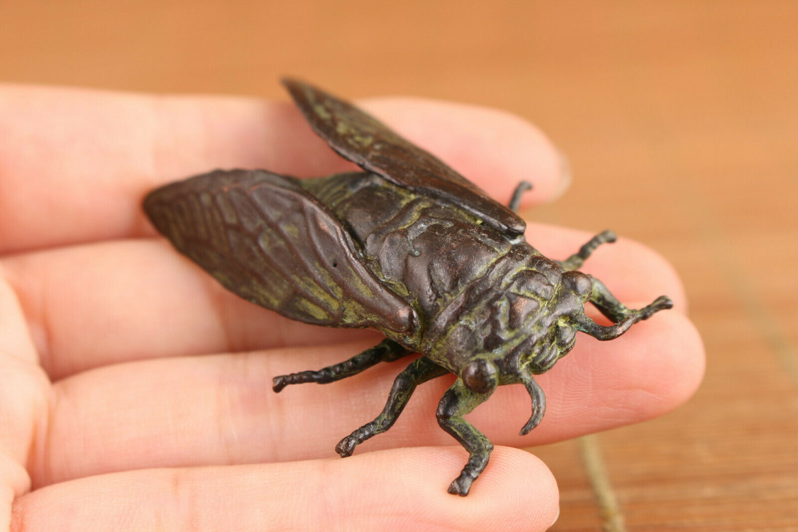 Chinese bronze handmade cicada statue collectable tea pet