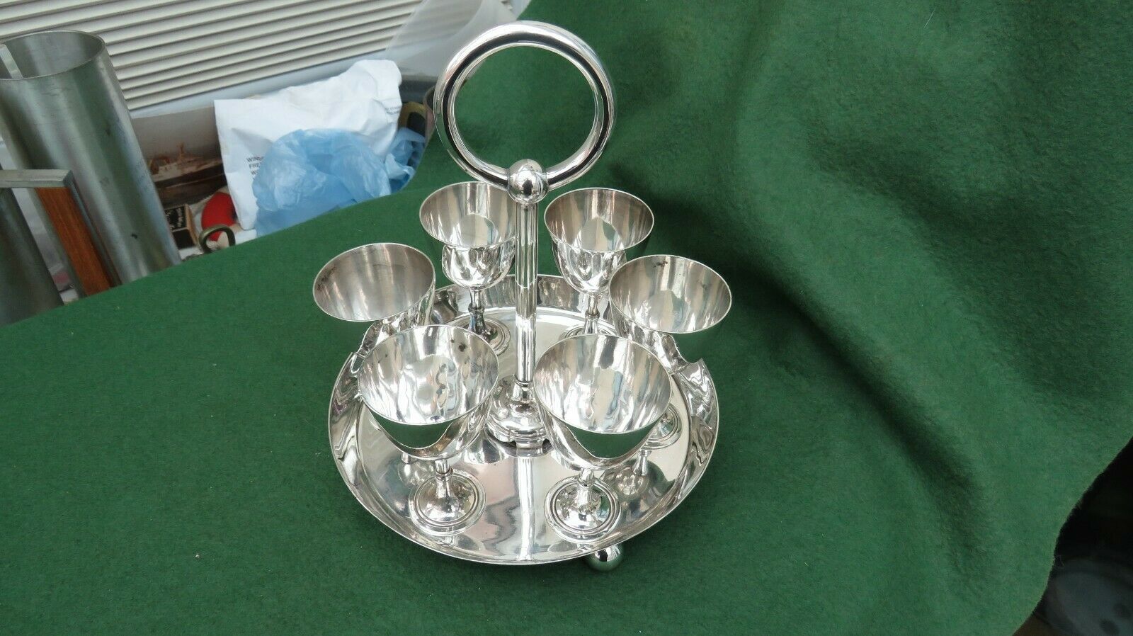 VICTORIAN SILVER PLATED EGG CADDY & 6 EGG CUPS BY WILLIAM HUTTON & SON 1873