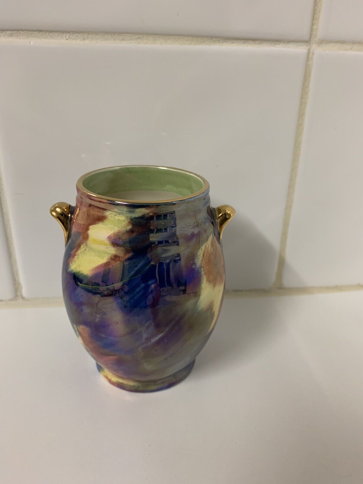 Small Maling Lustre Vase 3.5” Tall