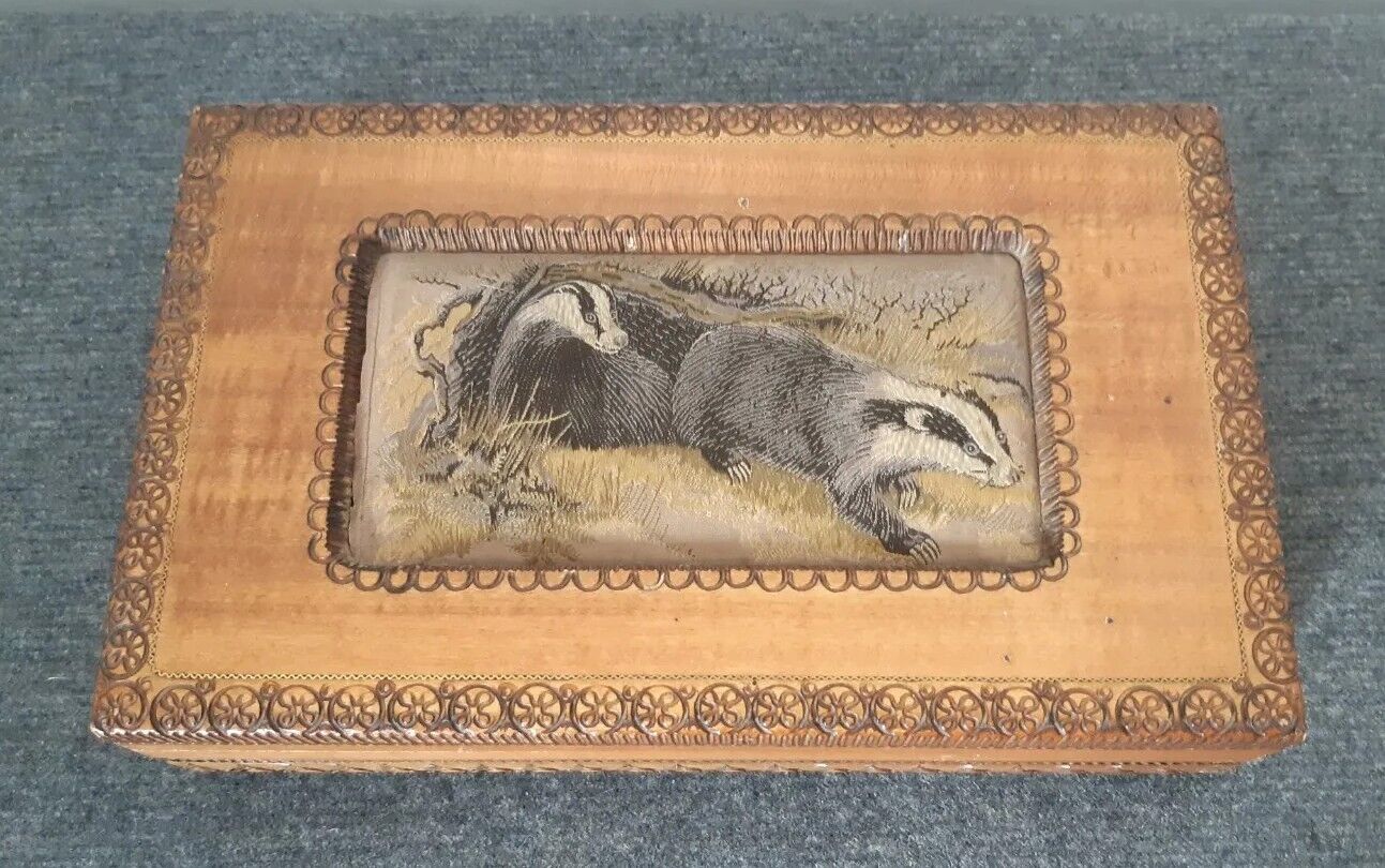 A Stunning Rare Vintage Cash's Woven Tapestry Top Wooden Cigarette/Trinket Box