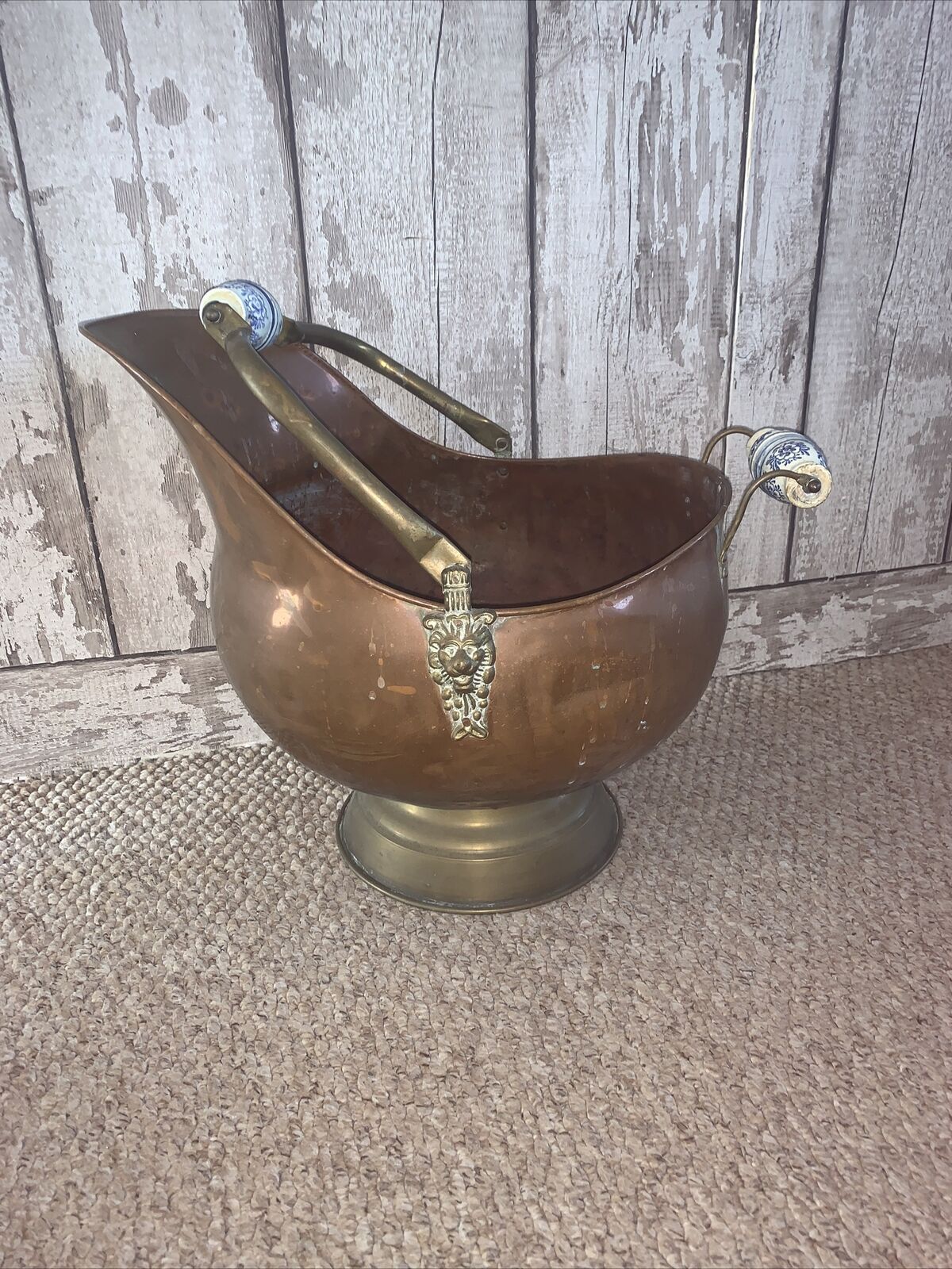 Vintage Copper & Brass Coal Scuttle Bucket With Lion Heads And Two Delft Handles