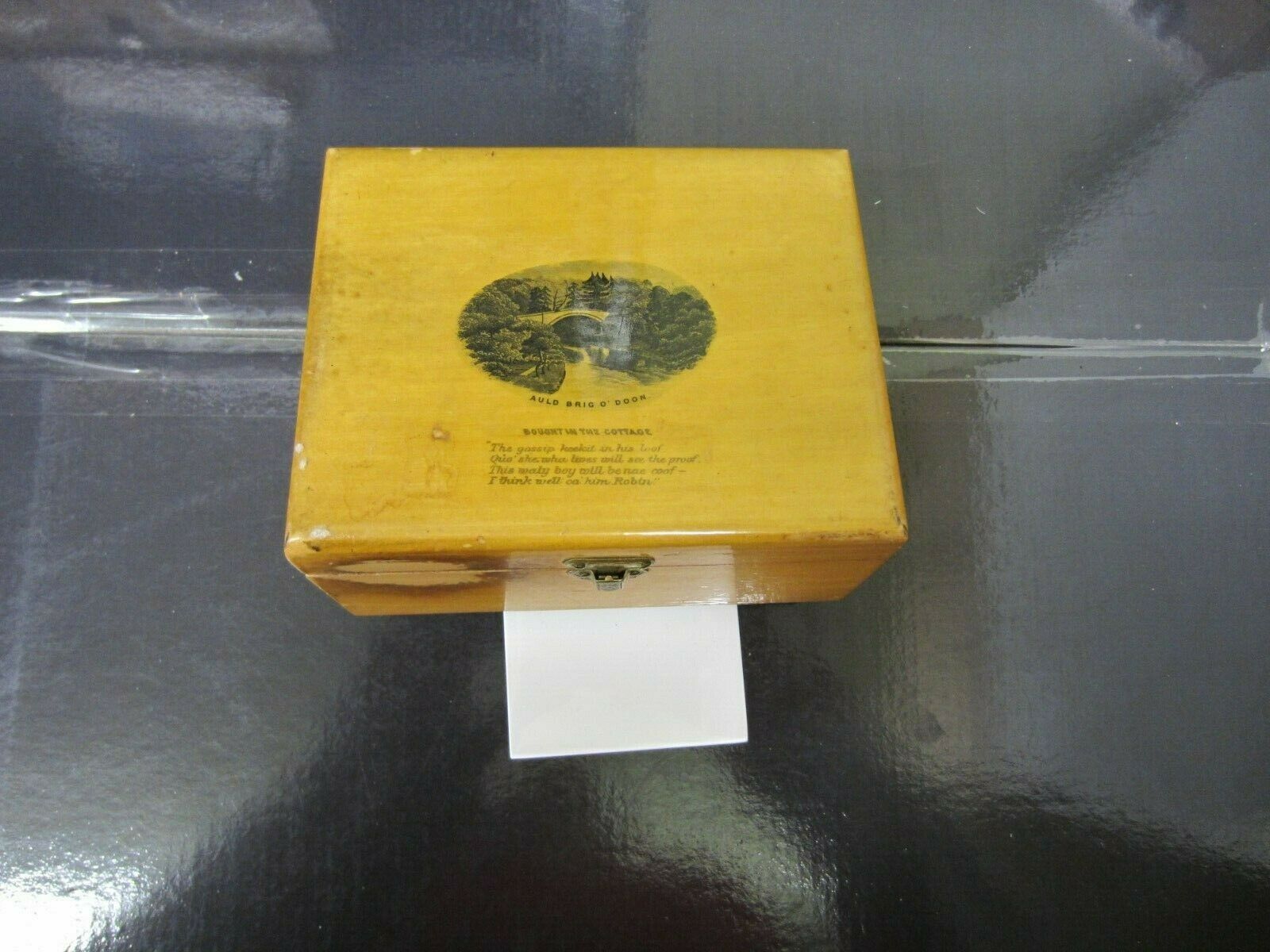 Transfer Ware Box with view of Auld Brig O' Doon Mauchline Ware