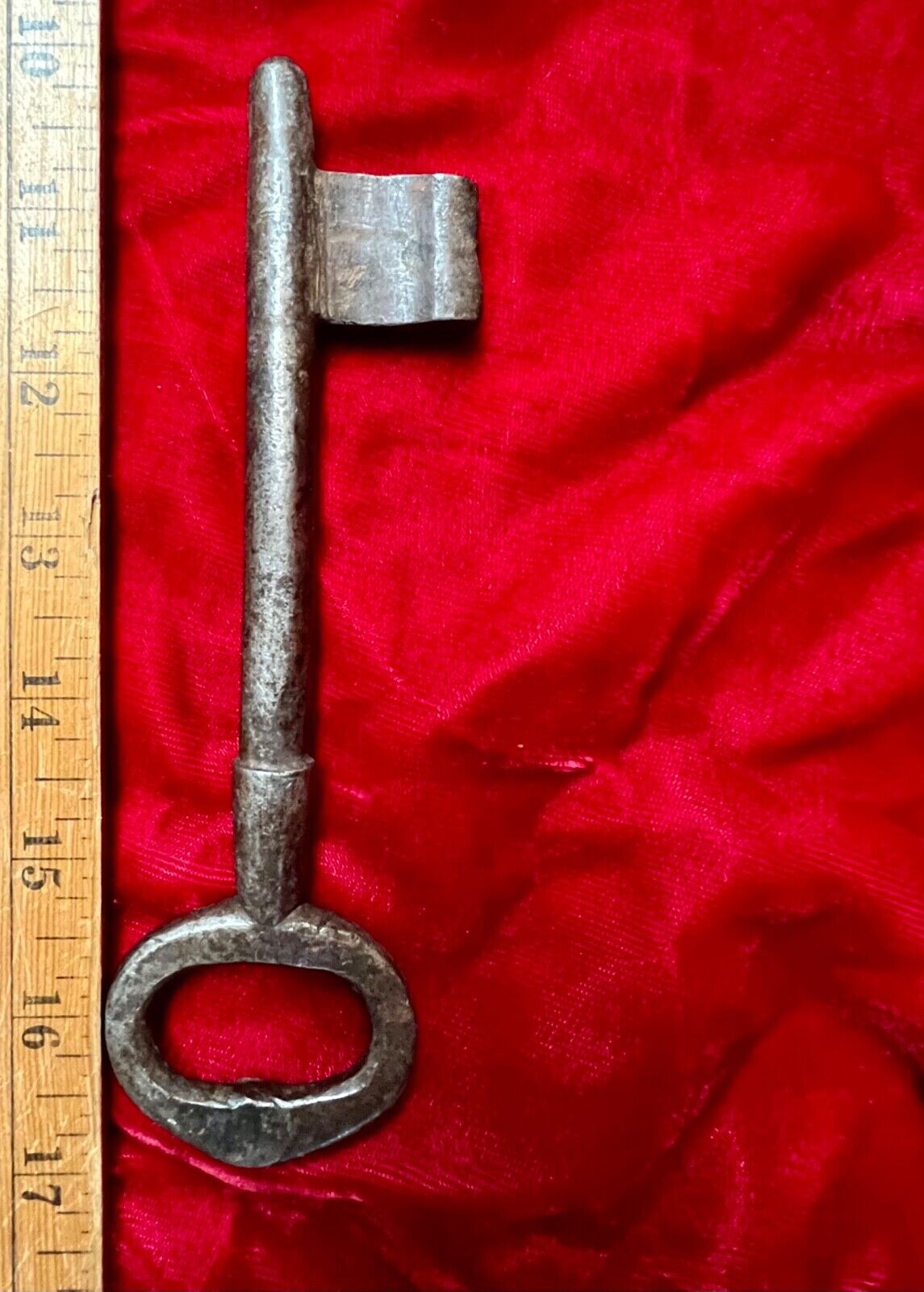 Antique 18TH C Wrought Iron HAND FORGED Jail Cellar Castle Door Skeleton Key 7”