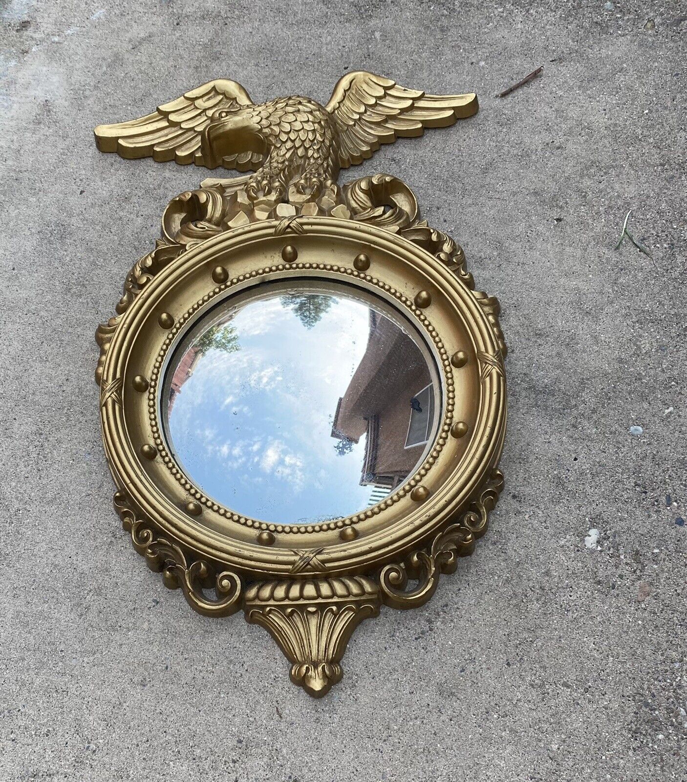 Antique Valuations: American Eagle Convex Federal Bullseye Wall Mirror 4410 21" H 15" W EXC
