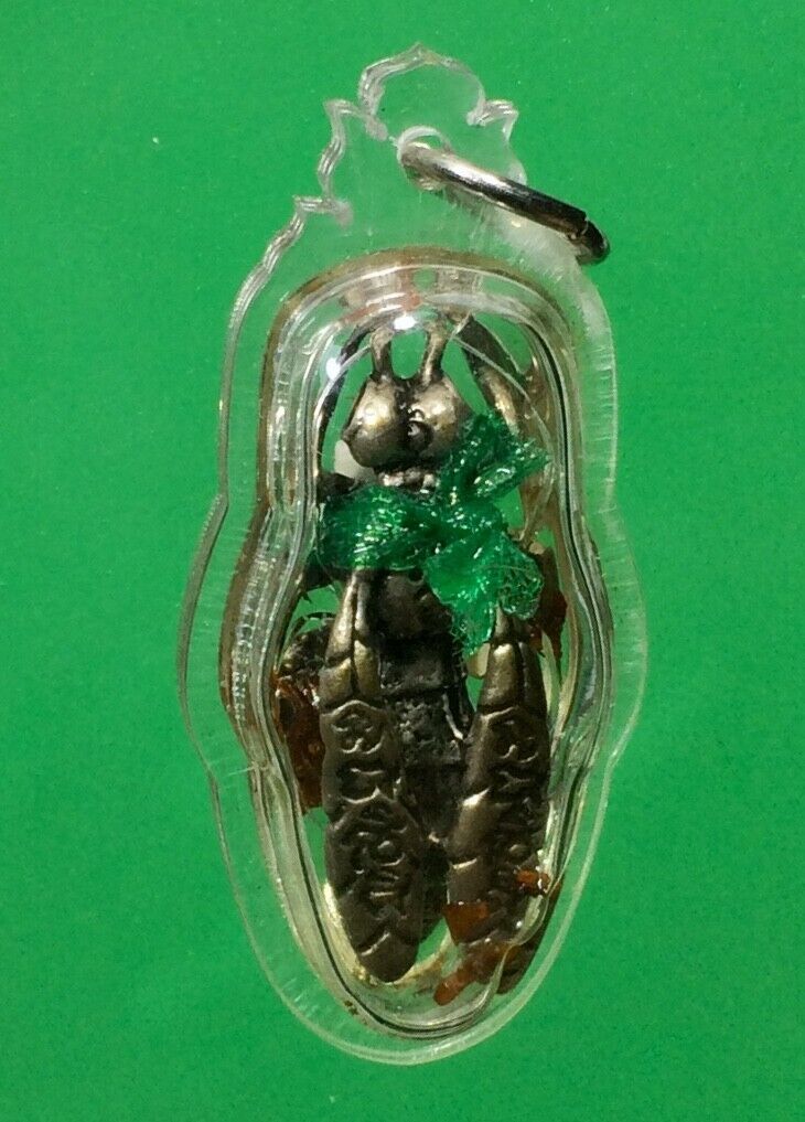 Antique Valuations: Gold Wasp Insect Bug Hunting Money Powerful Thai Amulet Talismans Wealth Lucky