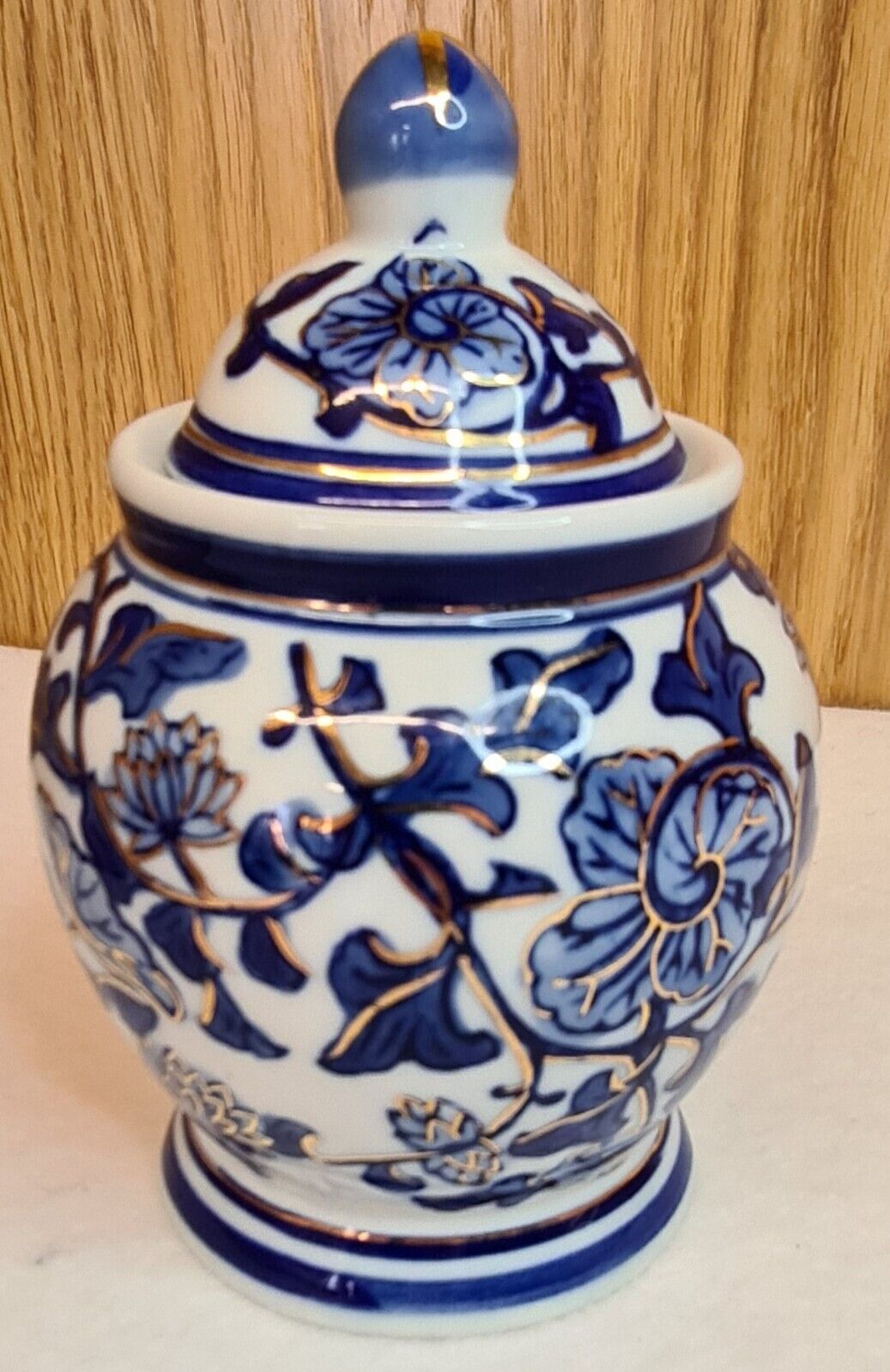 Antique Valuations: Decorative Oriental Ginger Jar