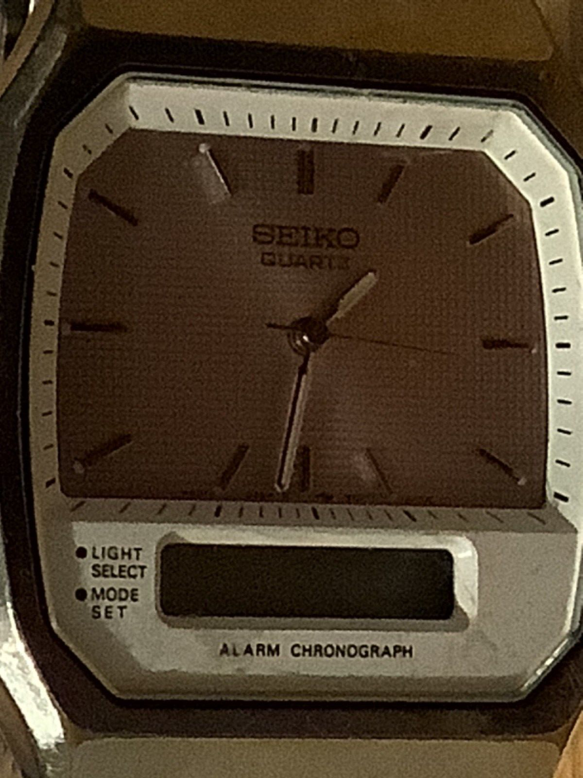 Antique Valuations: Vintage Seiko  Alarm Chronograph Wrist Watch