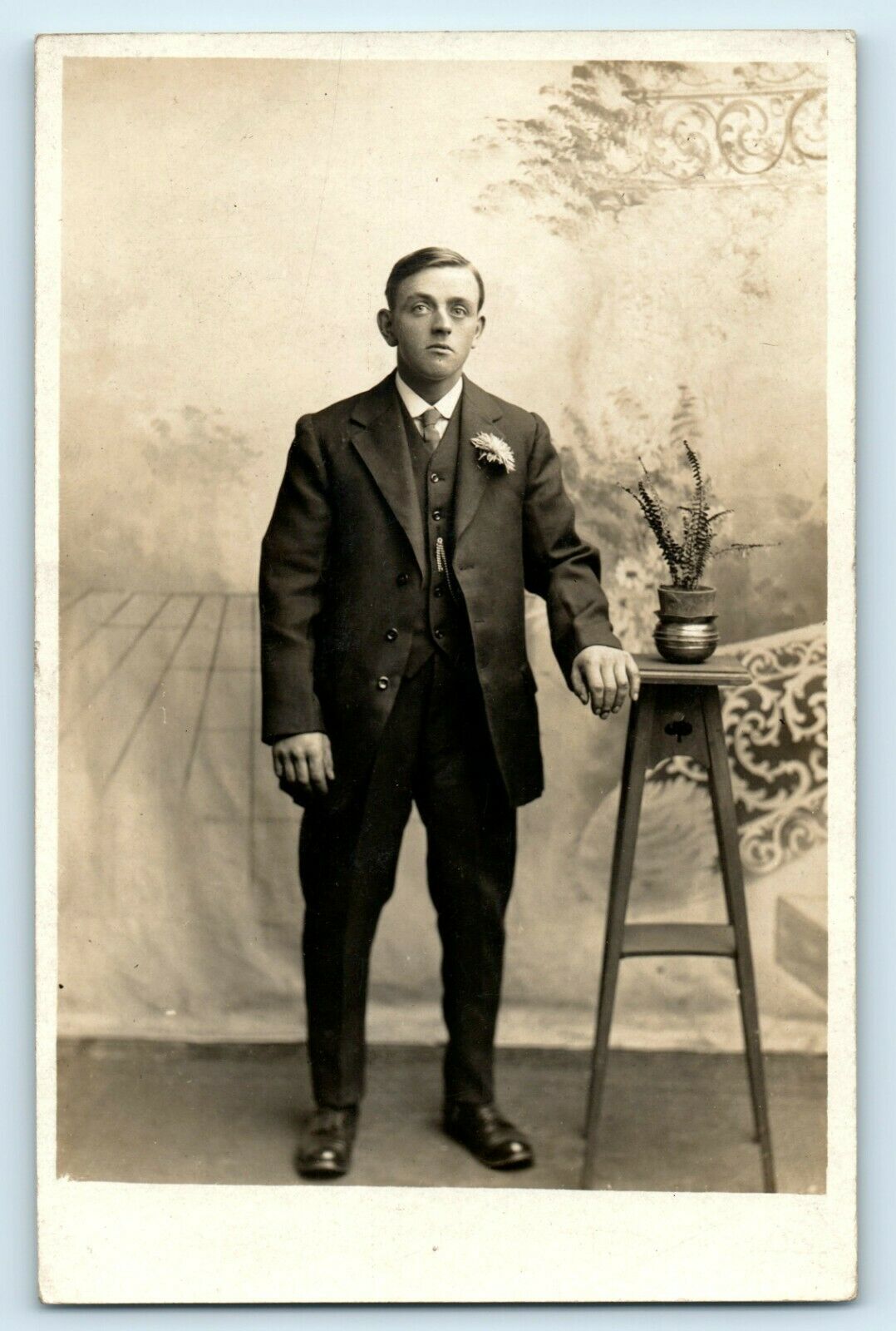 House Clearance - 5 POSTCARDS STUDIO PHOTOGRAPHS ISAIAH DUNN SHILDON COUNTY DURHAM